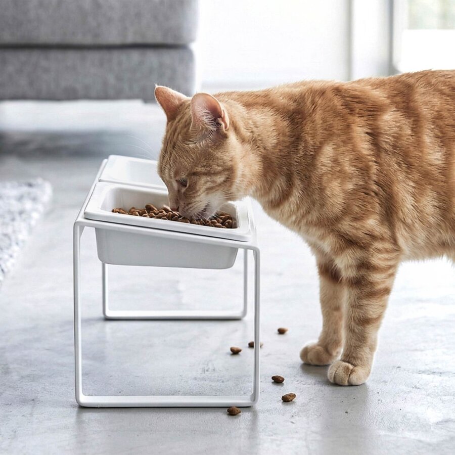 Yamazaki Doppelnapf-Set Anti-Schling-Funktion Nooks 29x18x16cm Metall weiß | Ergonomische Futterstation für Katzen und kleine Hunde zur Fütterung.