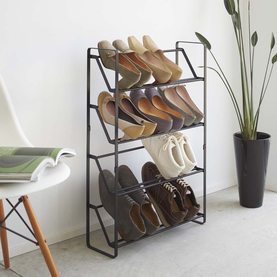 Schuhregal schmal 4 Etagen freistehend 53x17cm | Yamazaki Tower Metall schwarz Organizer für 8 bis 12 Paar Schuhe im Flur und kleinen Räumen.