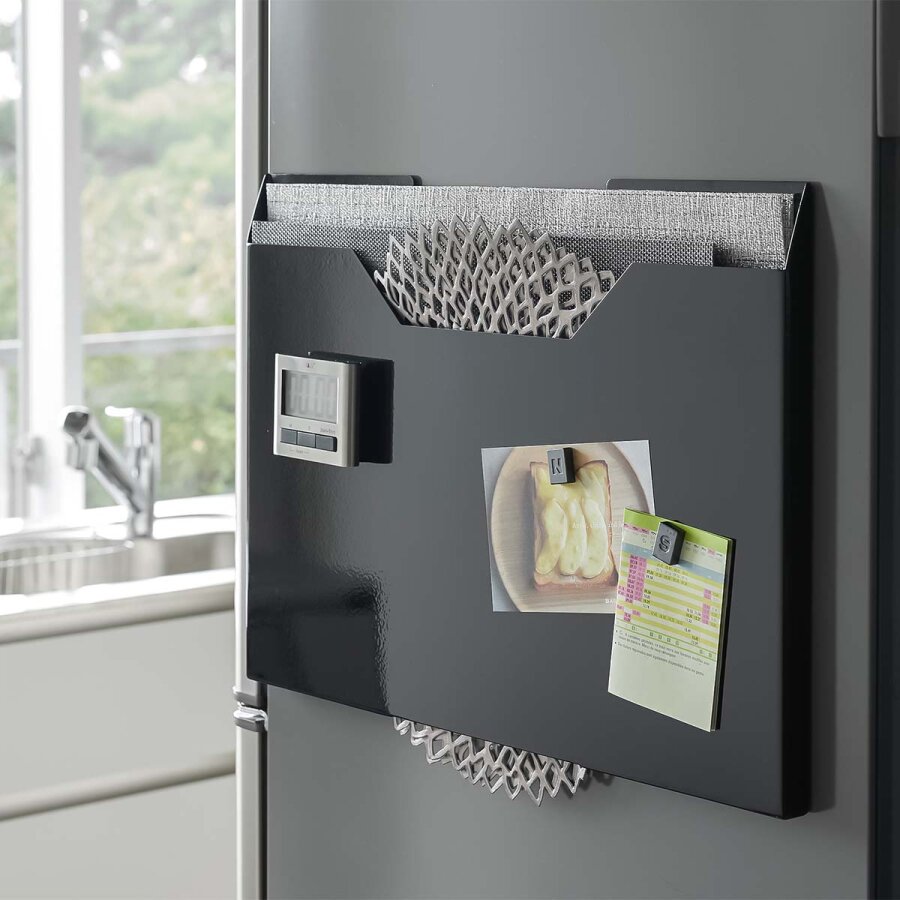 Yamazaki Home Tischset Aufbewahrung aus Metall für Platzdecken bis 50cm Breite 'Tower', modernes japanisches Design, für Tischdecken, schwarz