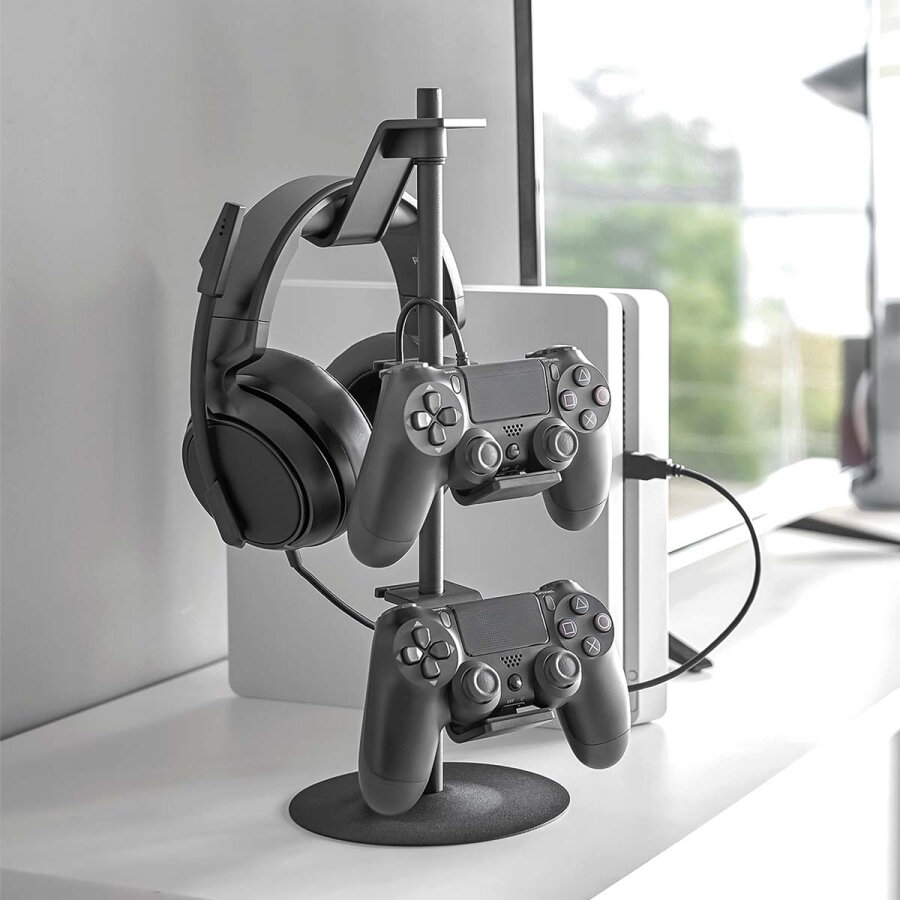 Yamazaki Controller-Halter 3 Ebenen 17x17x38cm Metall schwarz. Ein professioneller Gaming-Organizer für Ihre Controller und Headsets am Schreibtisch.