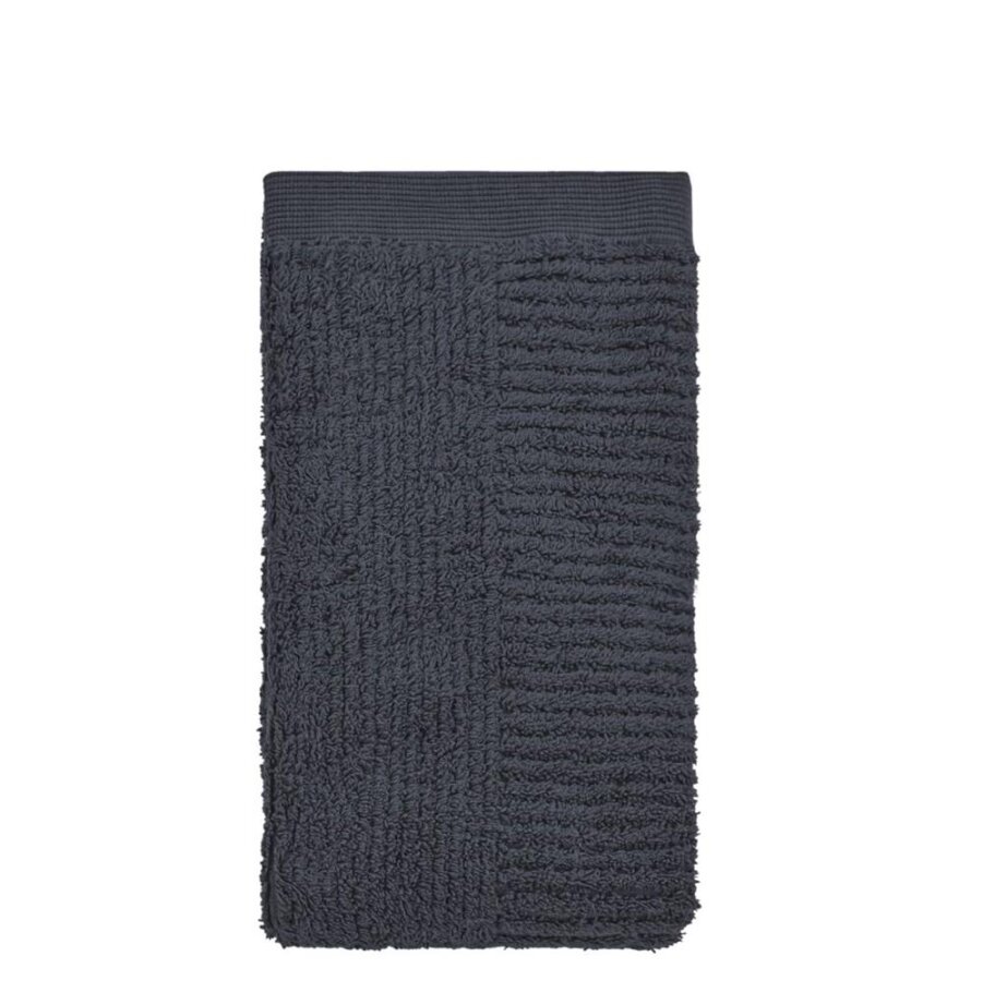 Handtuch Classic 50x100cm black | Zone Denmark Luxuriöses Frottee-Handtuch aus reiner Baumwolle 600g/m² extrem saugfähig für das Badezimmer.