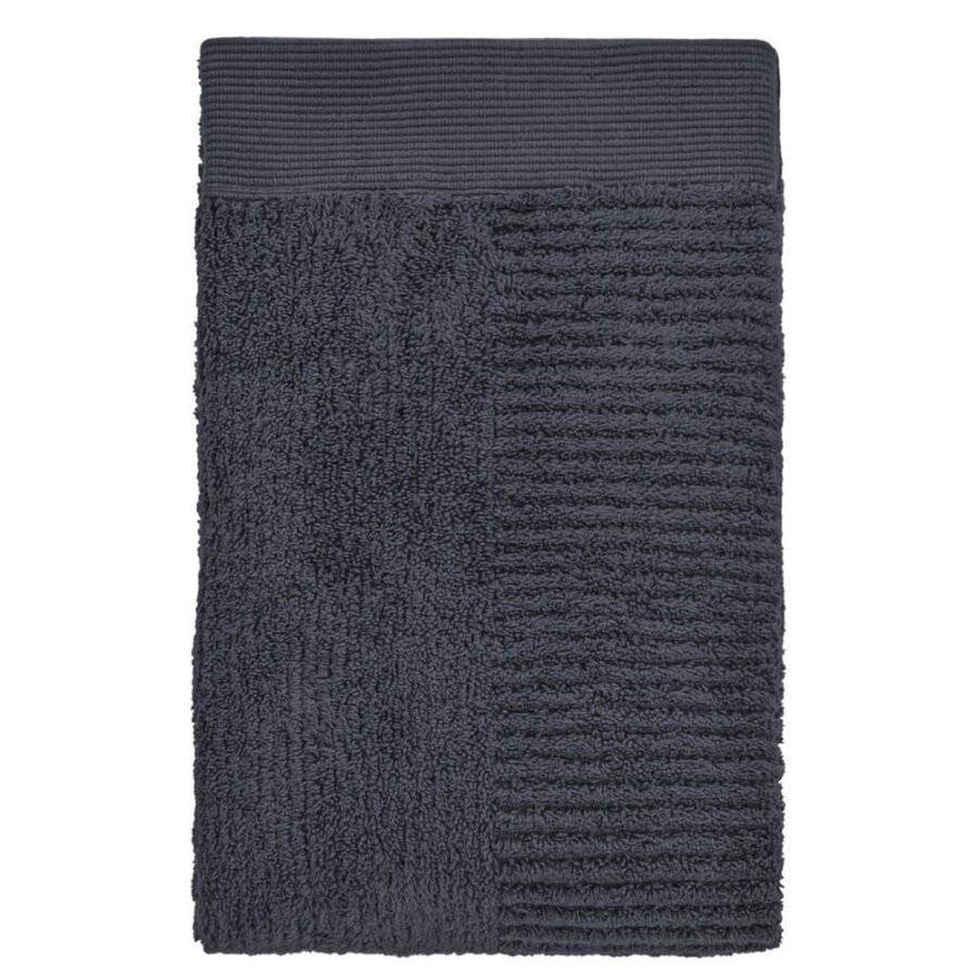 Badehandtuch Classic 70x140cm schwarz | Zone Denmark Luxuriöses Duschtuch aus reiner Baumwolle 600g/m² extrem saugfähig für Wellness und Badezimmer.