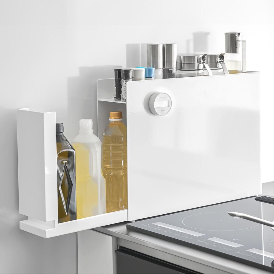 Yamazaki Gewürzregal ausziehbar schmal für Öl & Essig Tower – Metall weiß. Die platzsparende Lösung für eine perfekt organisierte Küche.