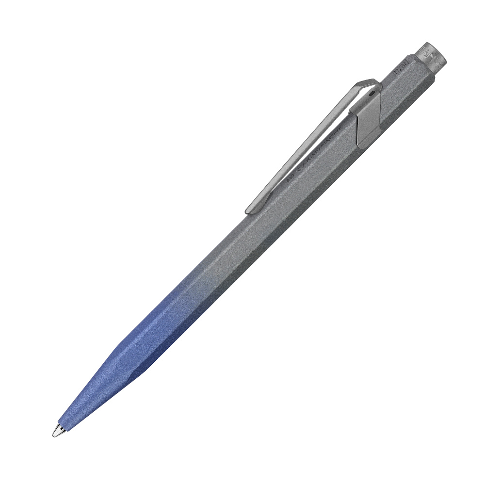 Caran d'Ache Kugelschreiber 849 Claim Your Style v5 Sturmblau - Sonderedition