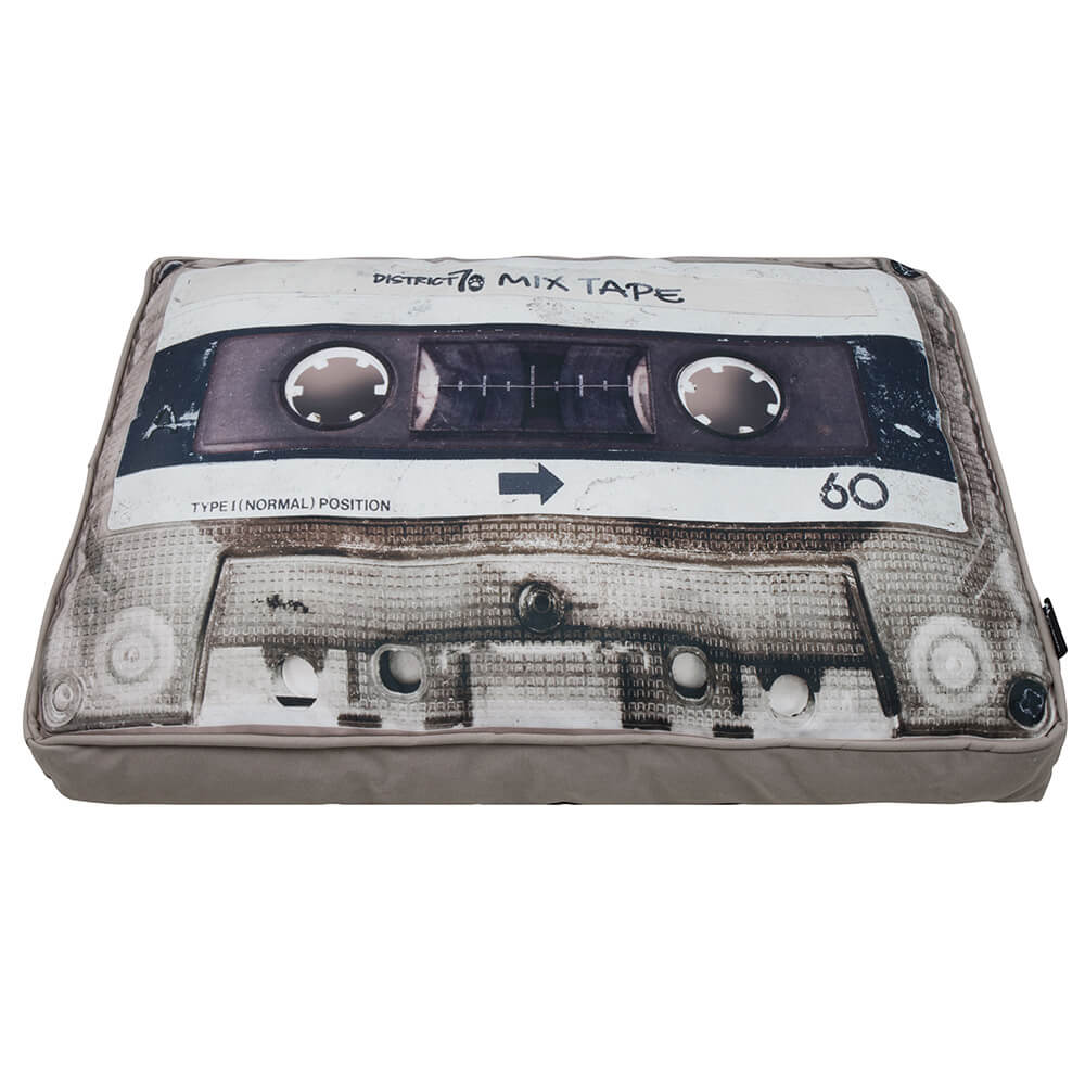 District 70 MIXTAPE Hundekissen - sand