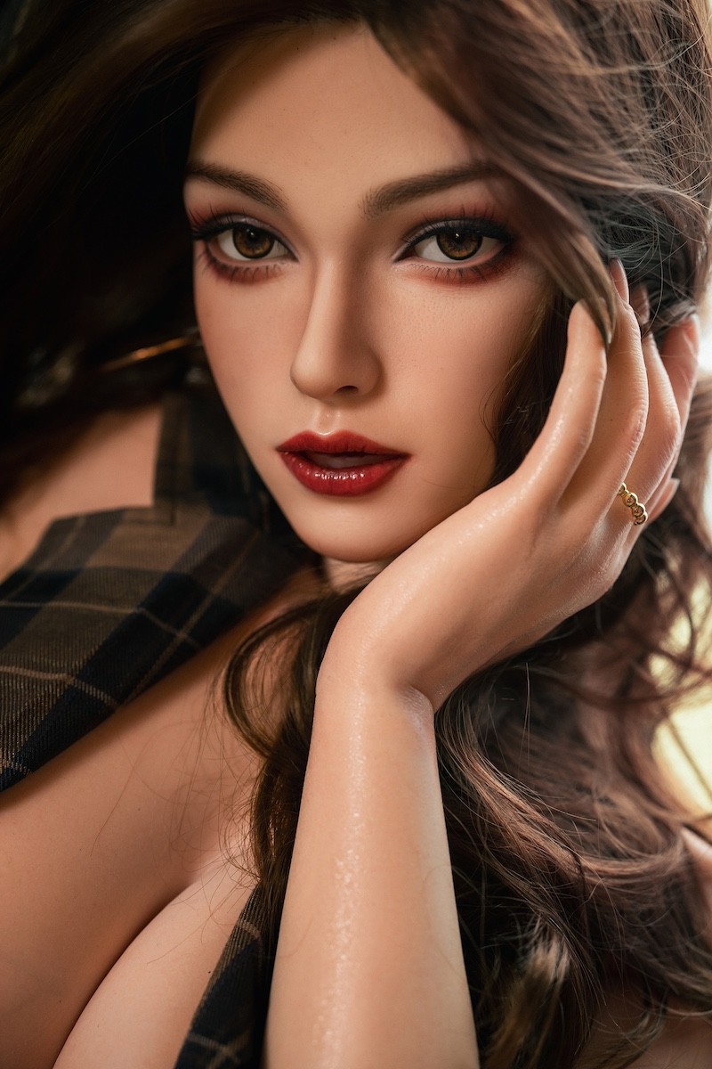 Sexpuppe Kim mit beweglichem Kiefer