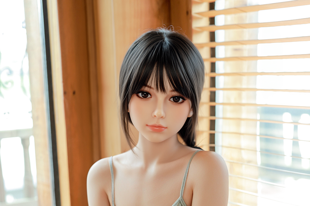 Sexpuppe Elara- 150 cm B Cup, inkl. Standfunktion, Auf Lager!