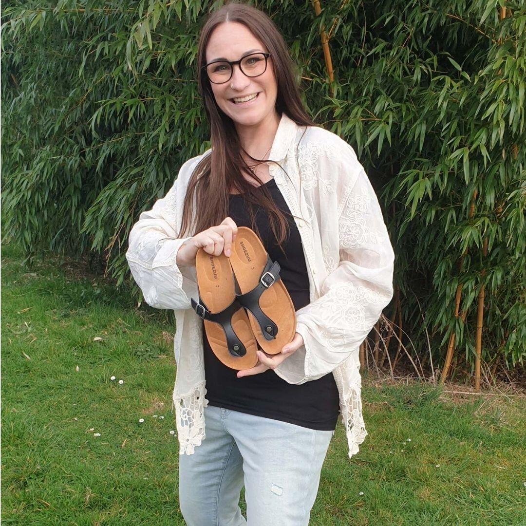 Shoezuu Toe Post Sandalen schwarz 39