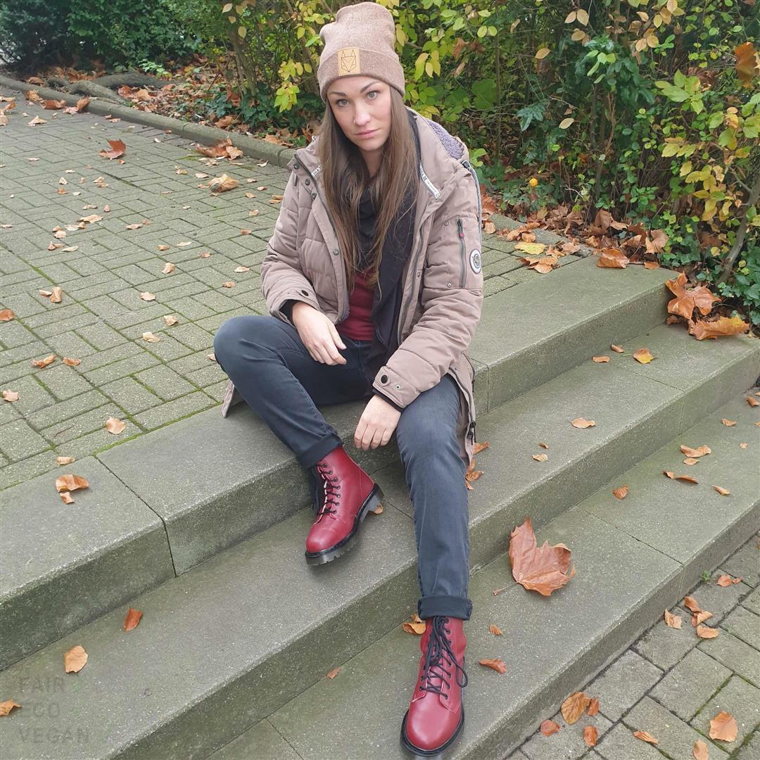 Shoezuu 8 Eye UK Boots Winter cherry red 39