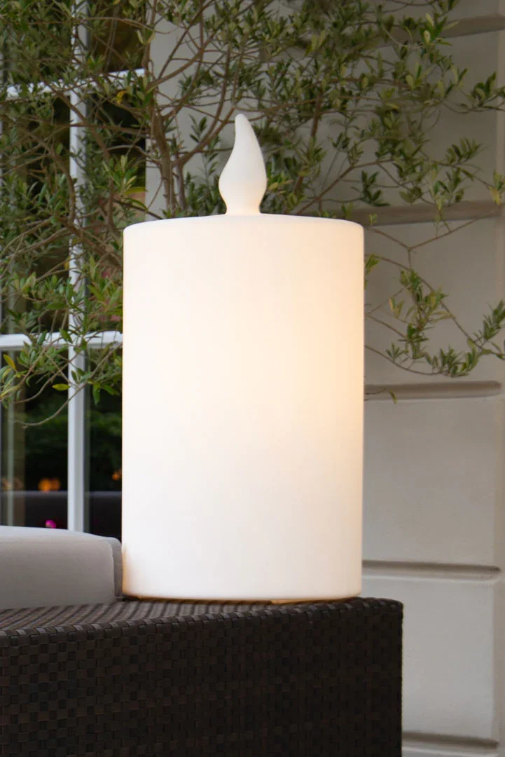 8 Seasons Design Shining Candle 80cm weiß