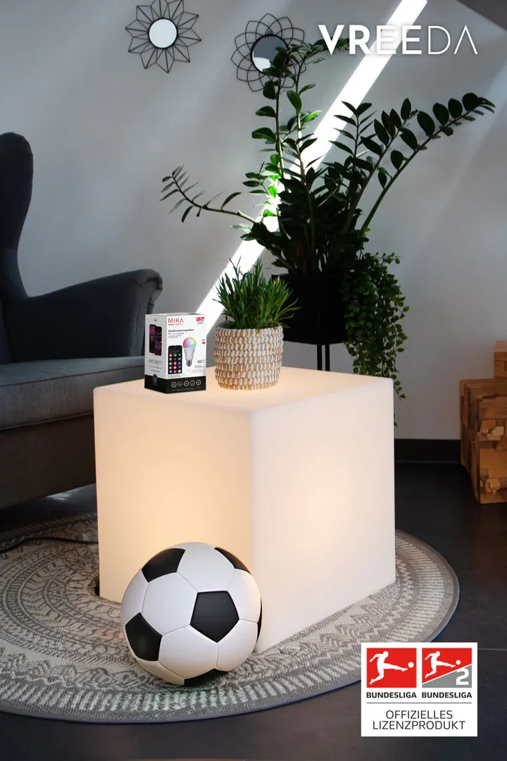 8 Seasons Design Shining Cube mit MIKA Fußball Licht 33cm