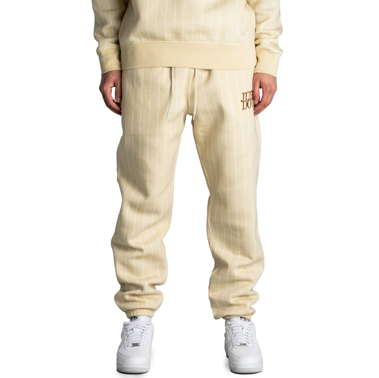 Nike Sportswear Club Cuff Pants