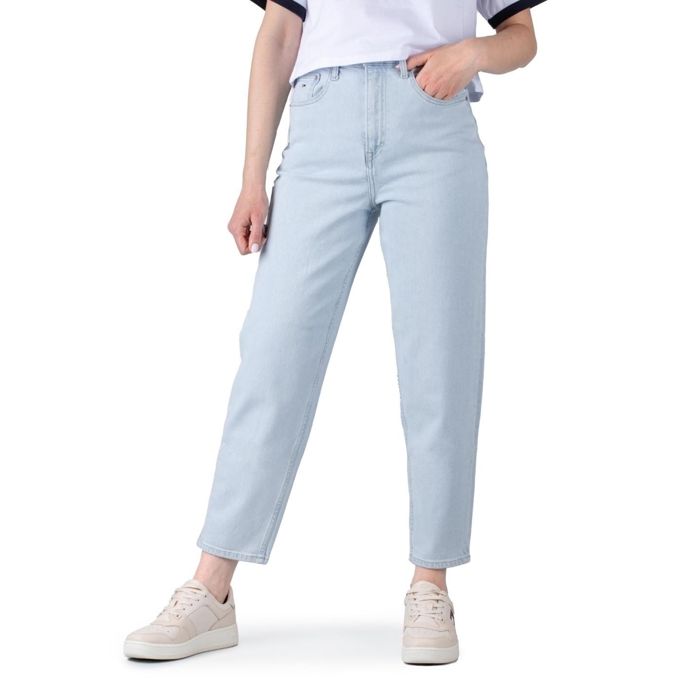 Tommy Jeans Ultra High Rise Mom Jeans