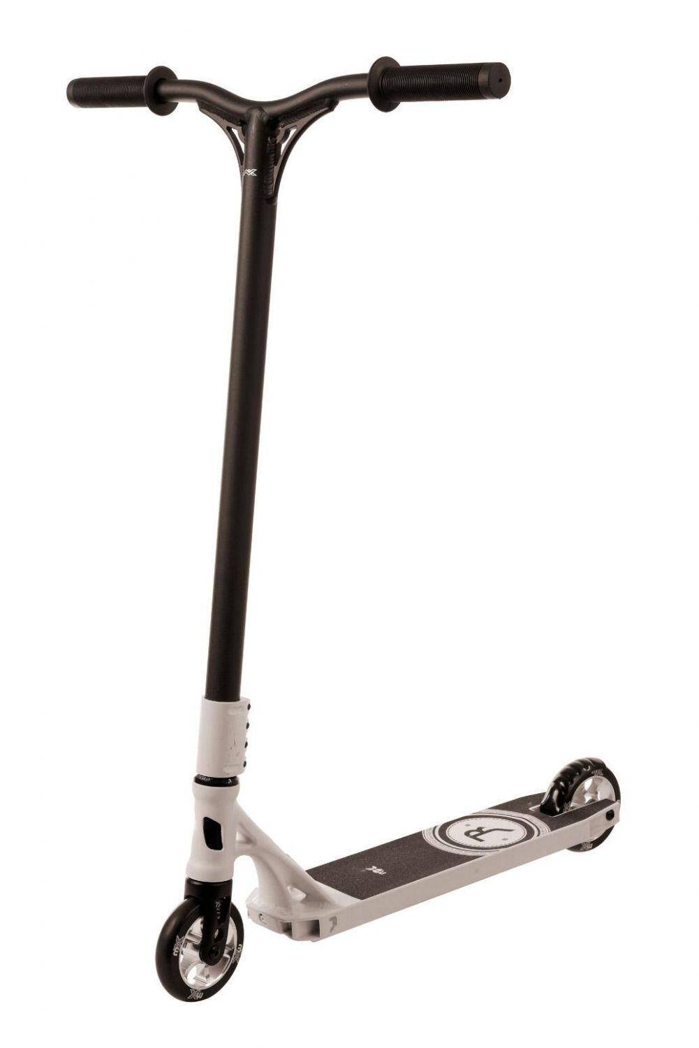 Micro MX Benj Edition Freestyle Scooter (schwarz/weiß)