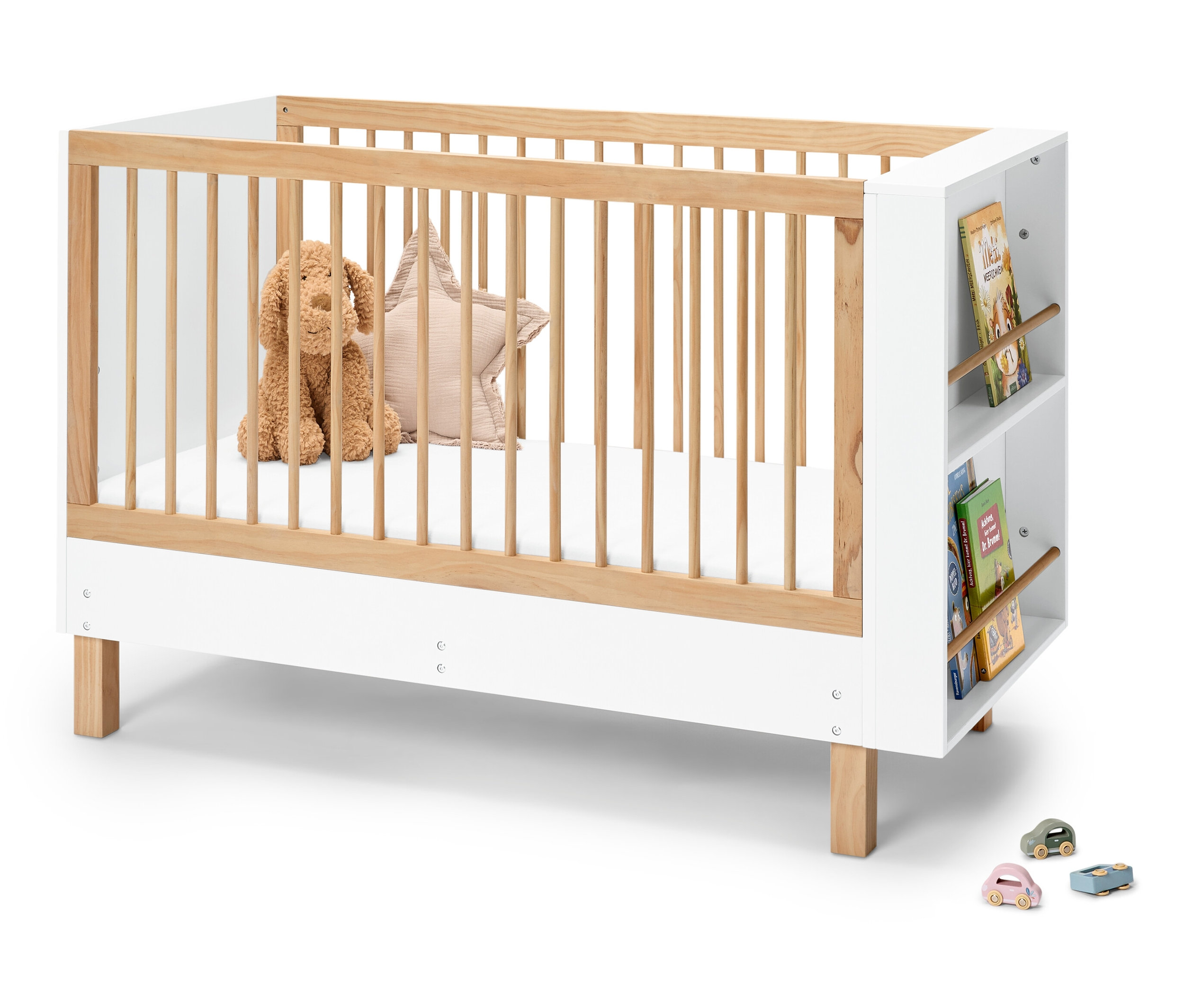 Tchibo - Babybett »Leira« mit integriertem Bücherregal - 135,5x65,8x90cm - braun - Holz / Buchenholz