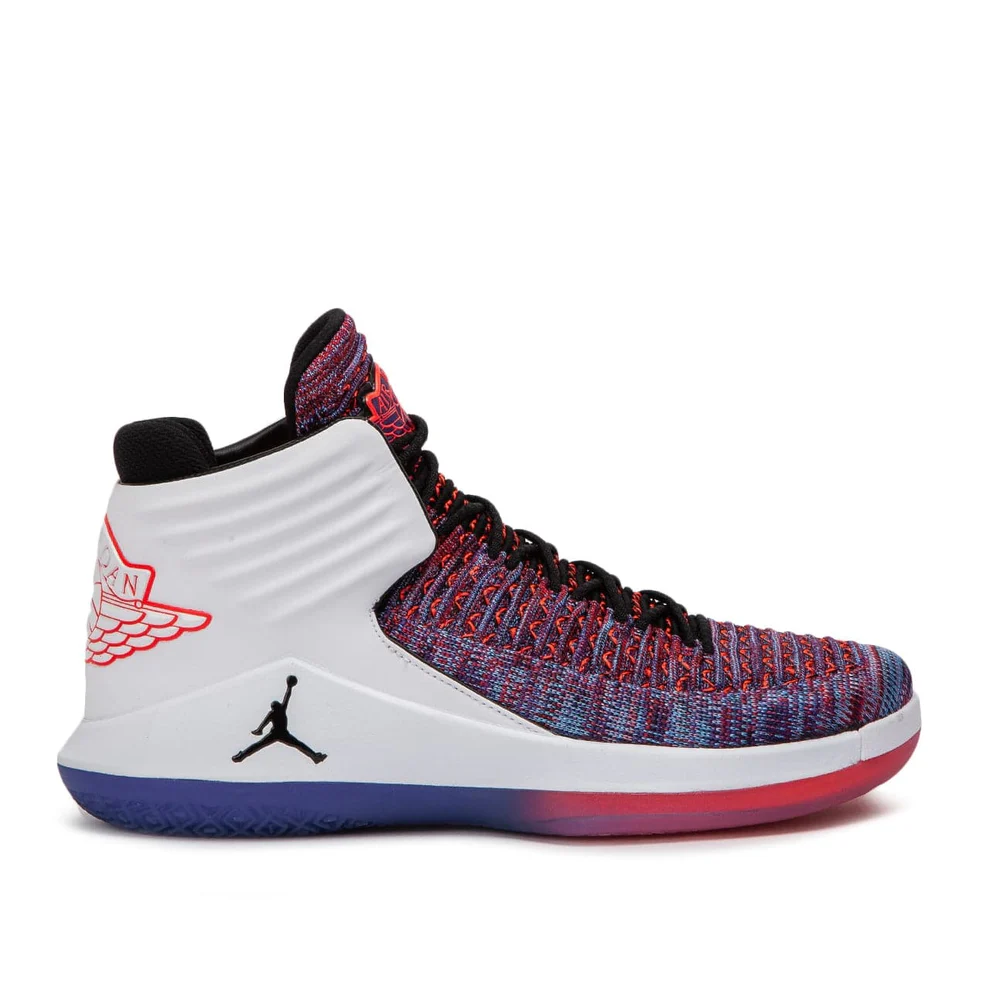 Nike Air Jordan XXXII weiß/blau/orange 42,5