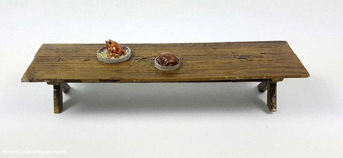 piccolina creativa Tisch mit 2 Stützen, 2 Teller mit Brot und Braten