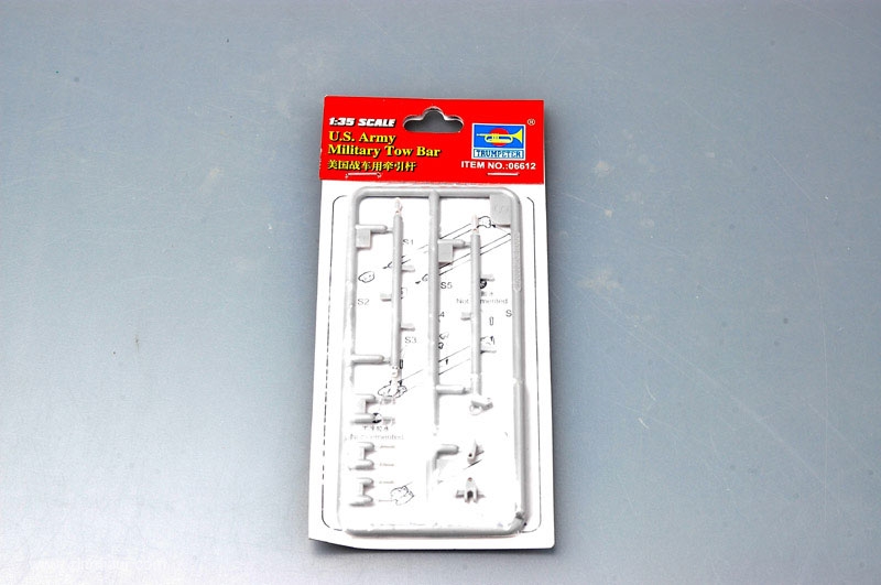 Trumpeter US Army Military TOW Bar with Clevices