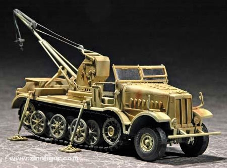 Trumpeter FAMO Sd.Kfz. 9/1 18t mit 6t Bilstein Kran, spät