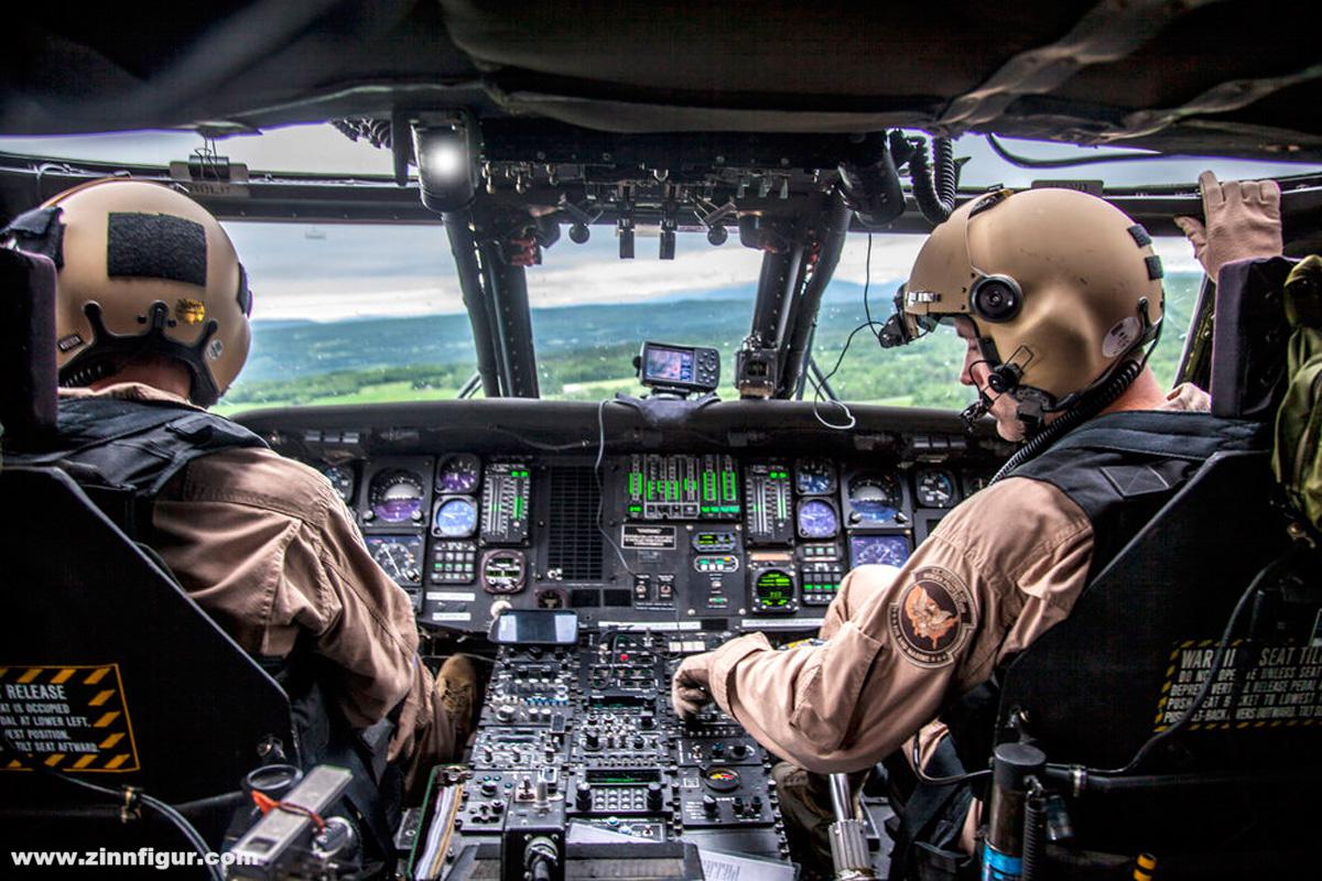 ICM Black Hawk Besatzung
