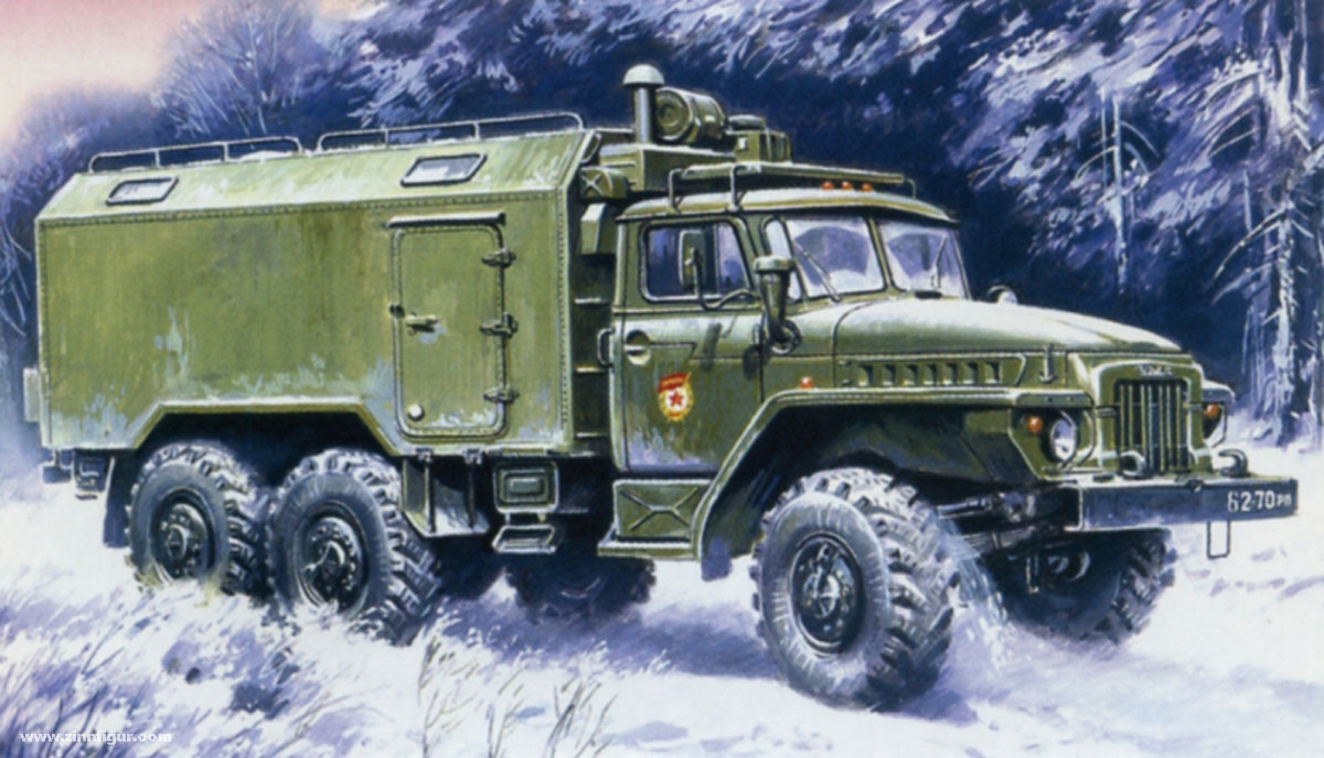 ICM Ural-375A Kommando Wagen