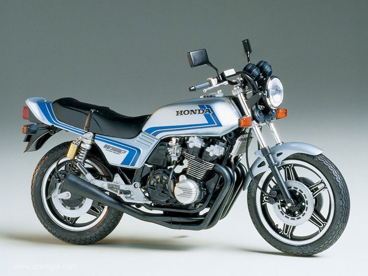 Tamiya Honda CB 750F Custom Tuned