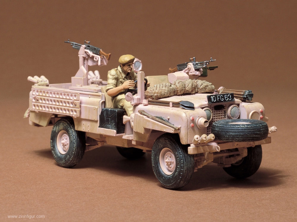 Tamiya SAS Land Rover „Pink Panther“