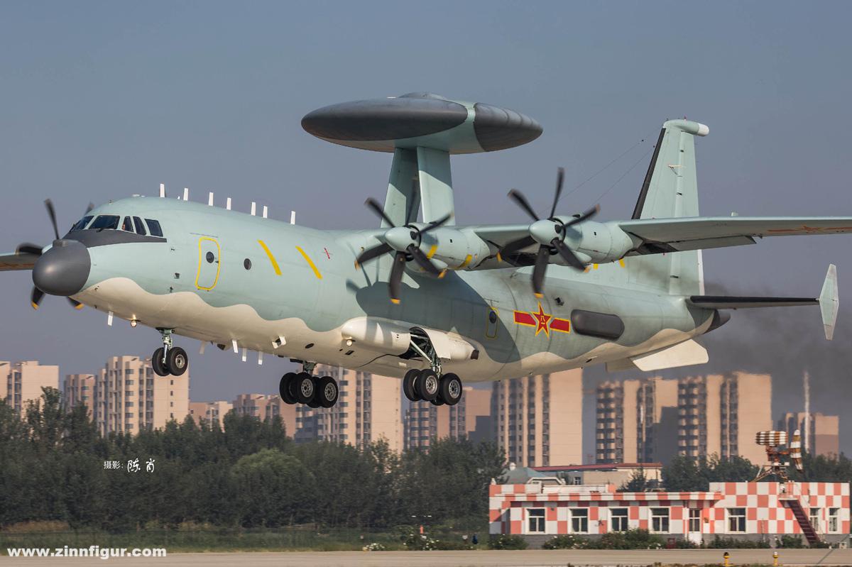 Hobby Boss KJ-500 AEW&C