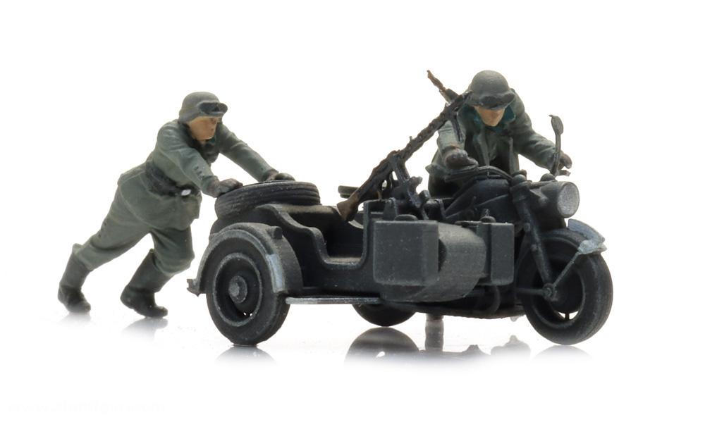 Artitec Panne mit Zündapp mit Beiwagen + 2 Figuren