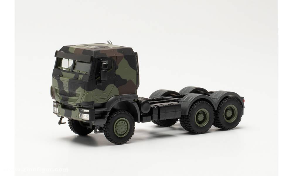HERPA Miniaturmodelle Iveco Trakker geschützt 6×6 Sattelzugmaschine Flecktarn 'Bundeswehr'