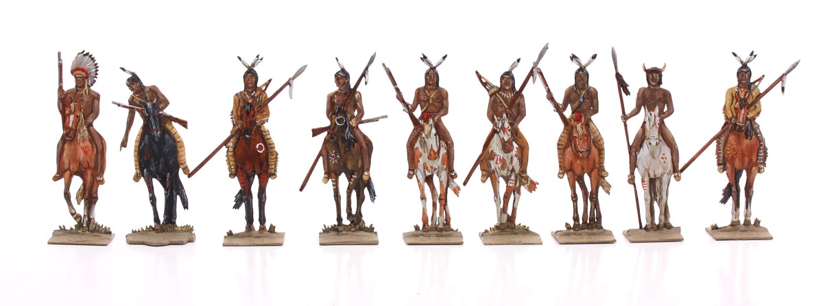 Berliner Zinnfiguren Indianer zu Pferd, frontal im Halt