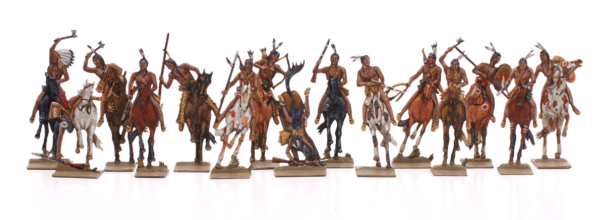 Berliner Zinnfiguren Indianer zu Pferd, frontal im Angriff / Kampf