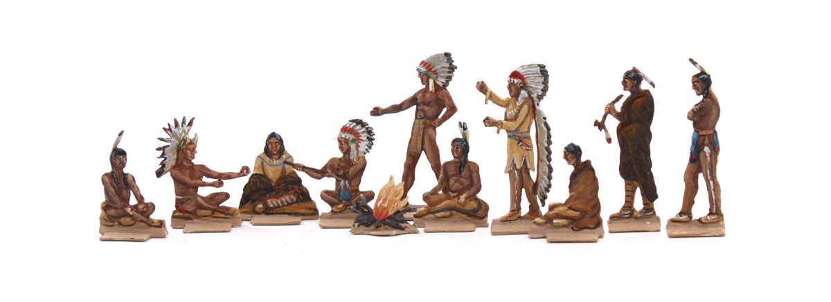Berliner Zinnfiguren Indianer beim Palaver, sitzend und stehend