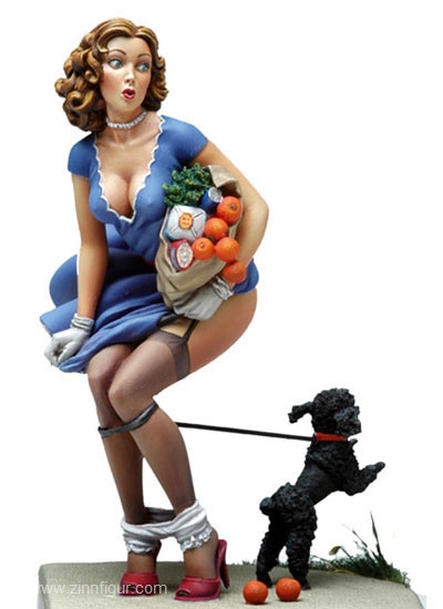 Andrea Miniatures Pin Up 'Schwarzer Hund'