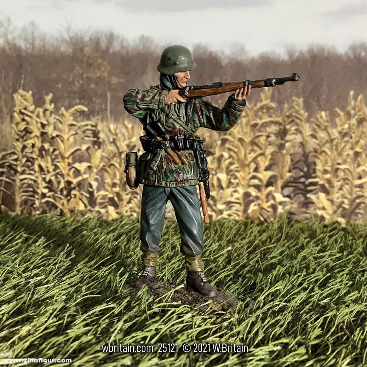 W. Britain Grenadier mit K98 im Parka - feuernd - 1943-45