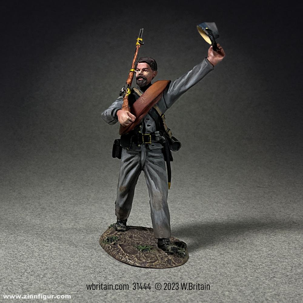 W. Britain Infanterist - mit Mütze wedelnd