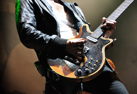 gitarre auf Rechnung ordern