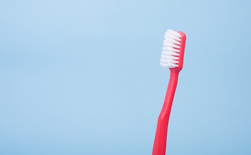 Zahnbürste einfach risikolos per Rechnung bezahlen | Zahnreinigung & Zahnpflege